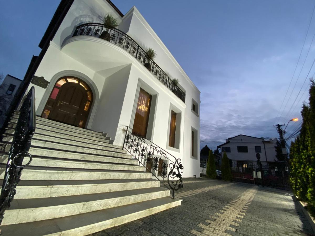 President Luxury Hotel Ploieşti Buitenkant foto